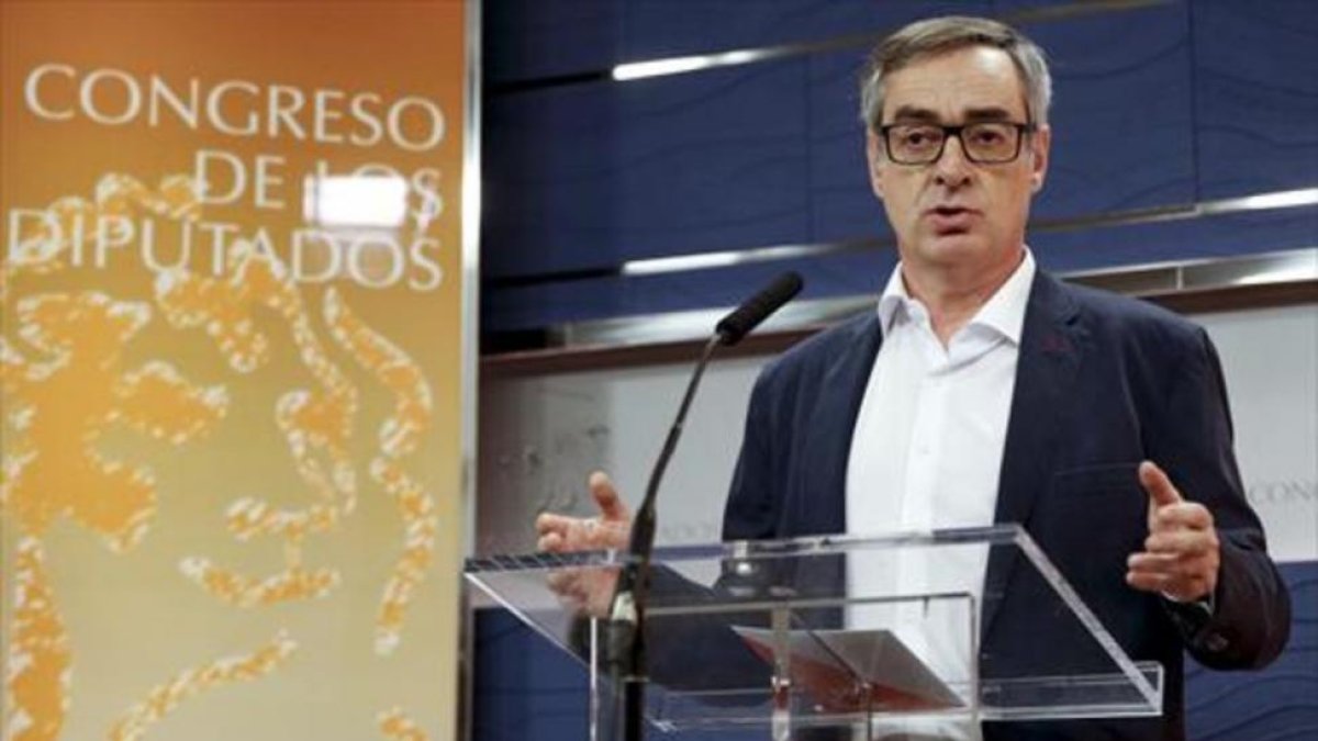 El secretario general de Ciudadanos, José Manuel Villegas, ayer en una rueda de prensa en el Congreso.