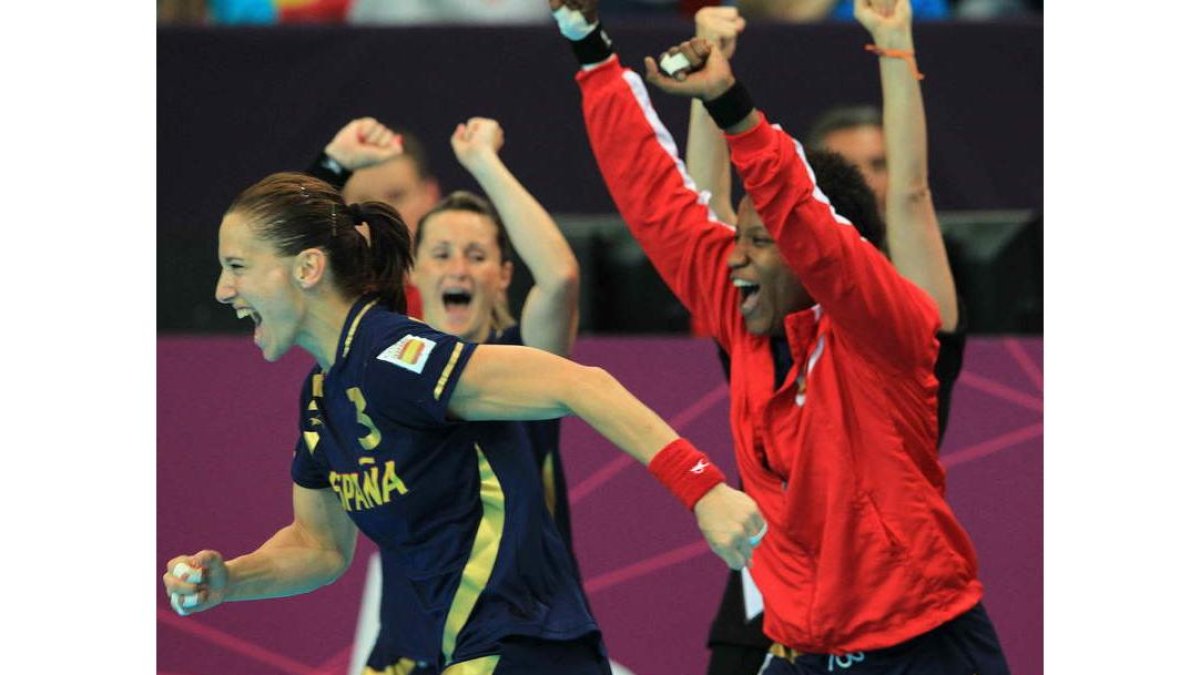 Las jugadoras de España celebran su victoria ante Croacia.