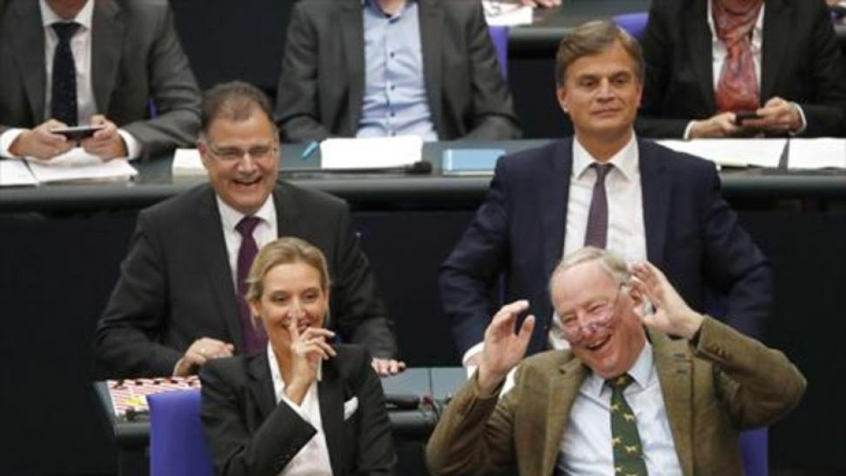 Los dirigentes de la ultra AfD Alice Weidel y Alexander Gauland, en el Bundestag.