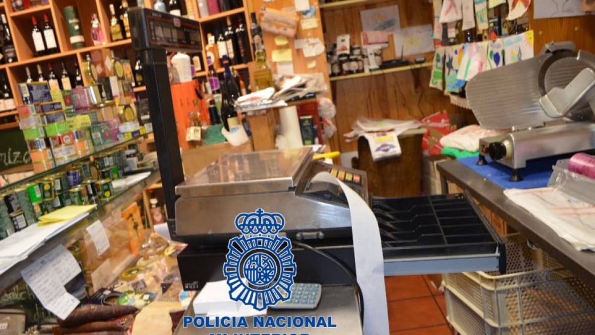 Imagen de la tienda en la que se produjo el robo