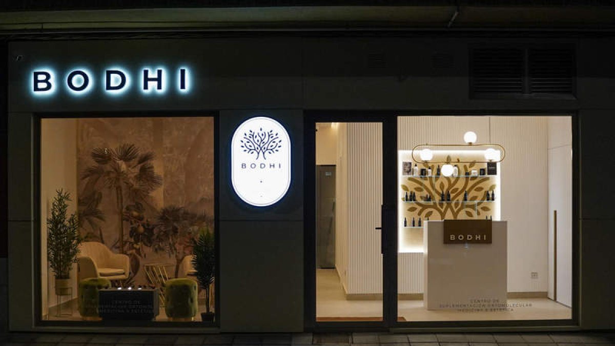 Imagen del nuevo centro integral de belleza, que está en la calle Murillo 1. MIGUEL F. B.