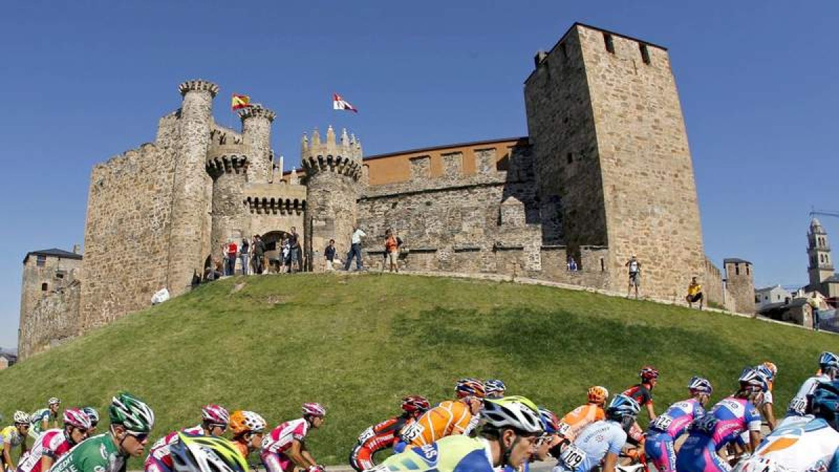 La Vuelta regresa hoy a Ponferrada después de dos años sin el pelotón ciclista.