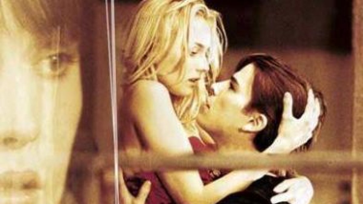 La película aborda los riesgos que conlleva una pasión obsesiva