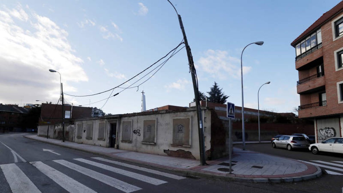 La finca urbana que la Diputación quería vender cuenta con 810 metros cuadrados. RAMIRO