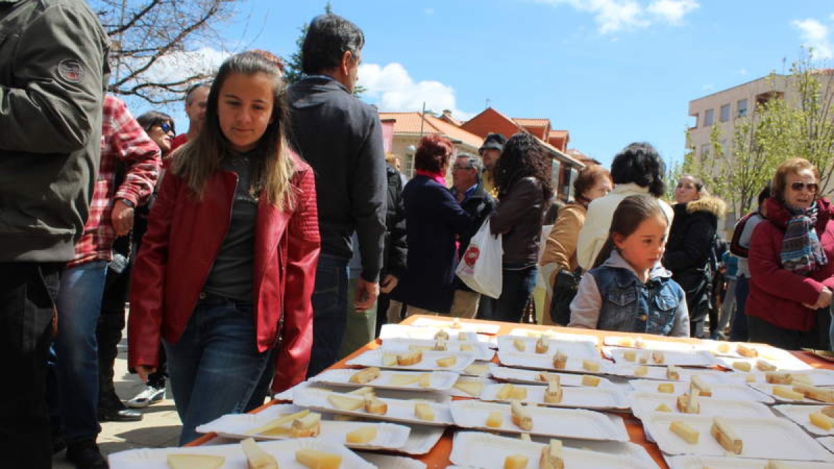 La cata popular para 200 personas pone el broche final a la feria. A. VALENCIA