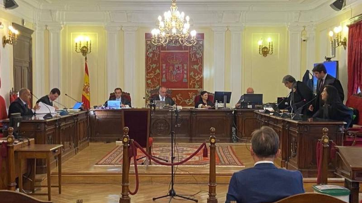 Juicio contra el médico acusado de agredir sexualmente a una paciente en Toral de los Vados. RAMIRO
