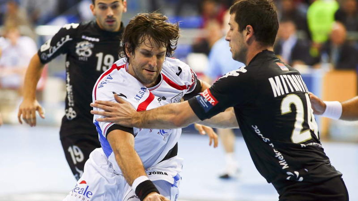 Carou en el partio de Liga de Campeones ante el Partizan.