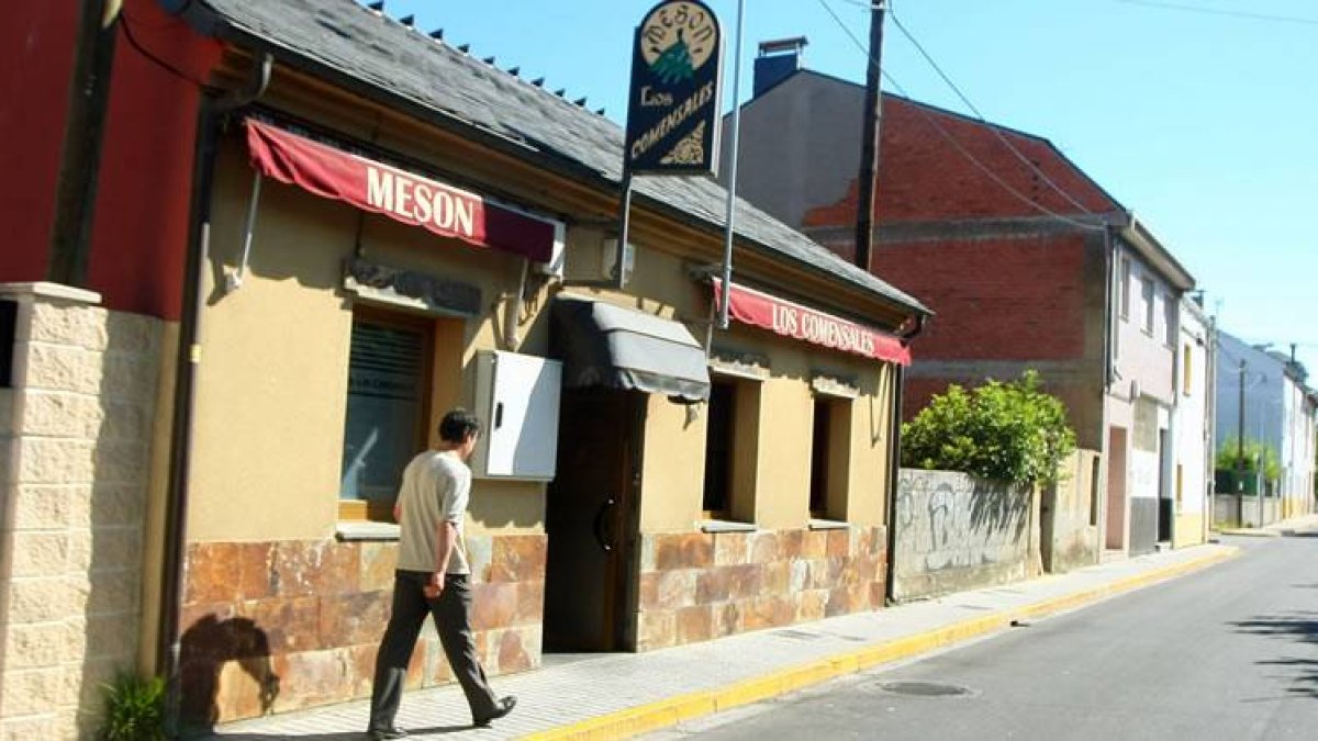 Restaurante en Fuentesnuevas (León), en el que esta pasada madrugada se ha producido un tiroteo con el resultado de cinco personas heridas.