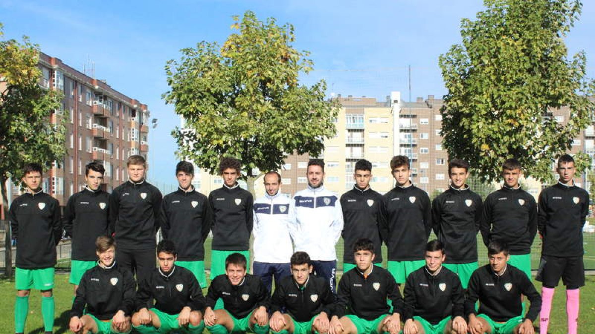 Formación del equipo del Atlético Pinilla B que asciende a 1.ª División Provincial Juvenil. DL