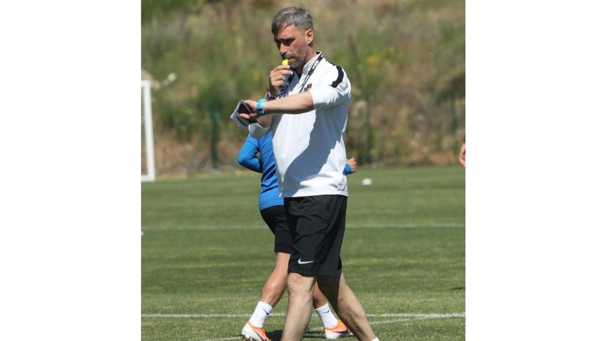 Jon Pérez Bolo confía en conseguir un buen resultado en el Cartagonova. L. DE LA MATA