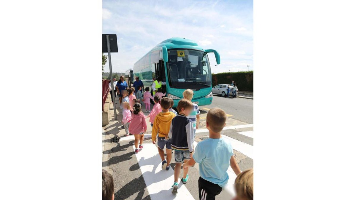 El transporte escolar tendrá nuevas condiciones. SECUNDINO PÉREZ