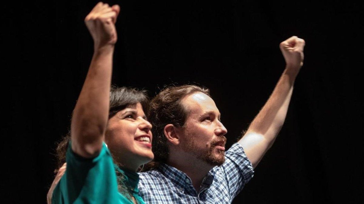 Pablo Iglesias junto a Teresa Rodríguez