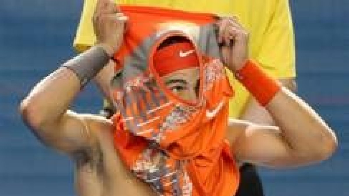 Nadal mira hacia las olimpiadas de Pekín como objetivo prioritario. Señala que le encantaría ir