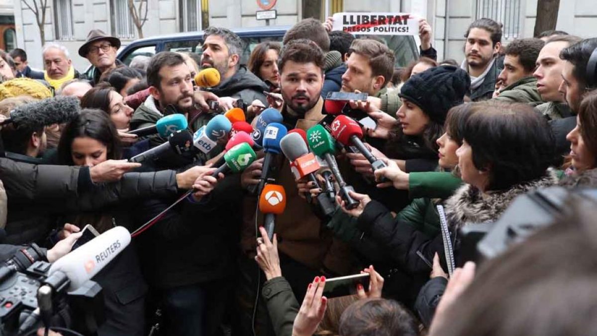 Rufián critica que los medios de comunicación hayan adelantado ya el resultado de la vista de Junqueras.