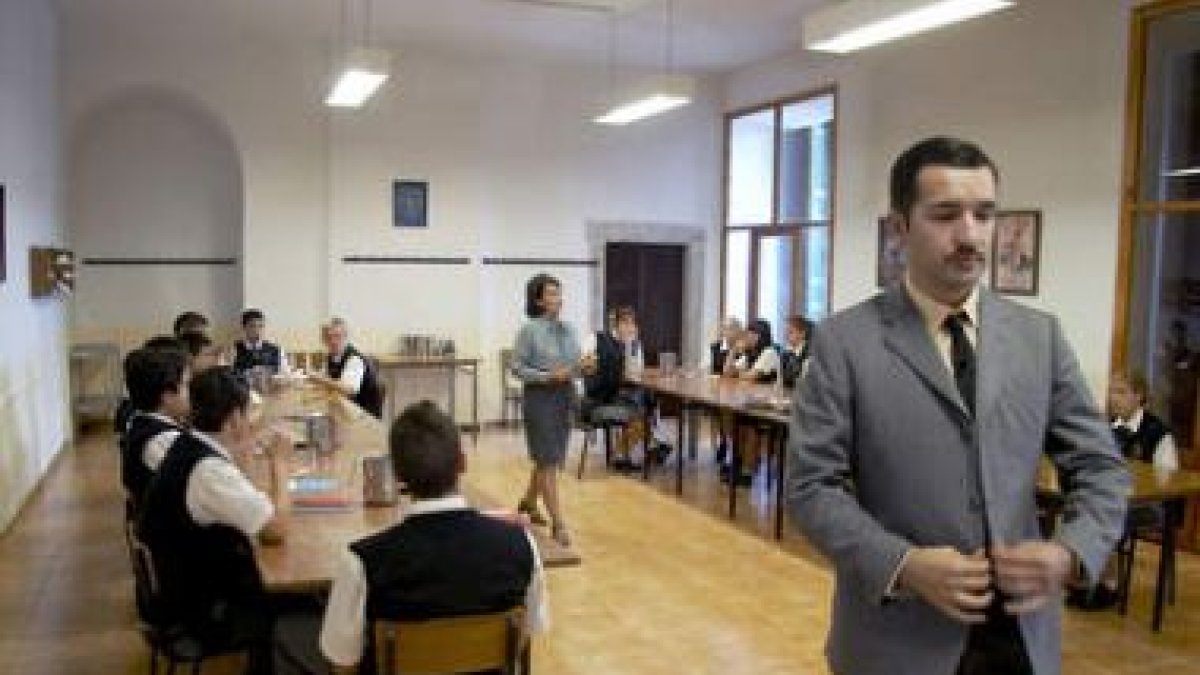 Profesores y alumnos en un momento del «reality» que emite Antena 3.