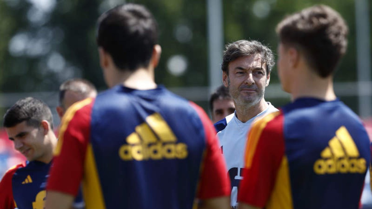 Santi Denia confía en un combinado nacional en racha. RUBIO