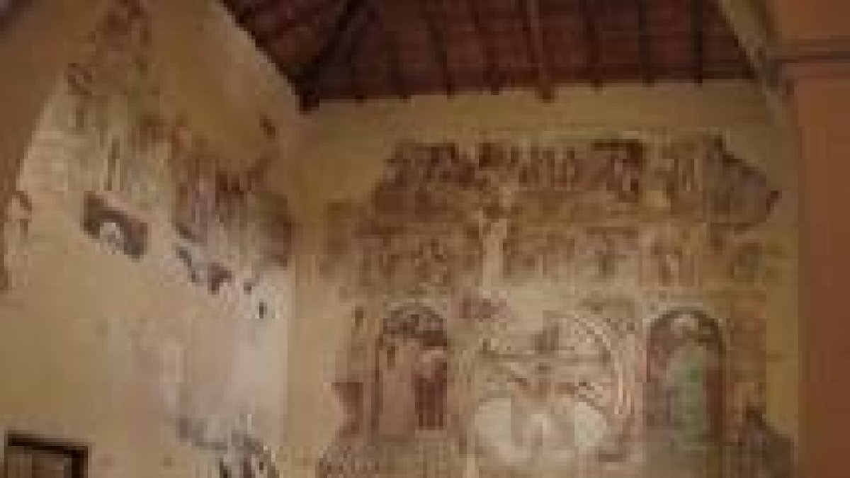 La aparición de las pinturas obligó a conservar la cabecera del antiguo templo