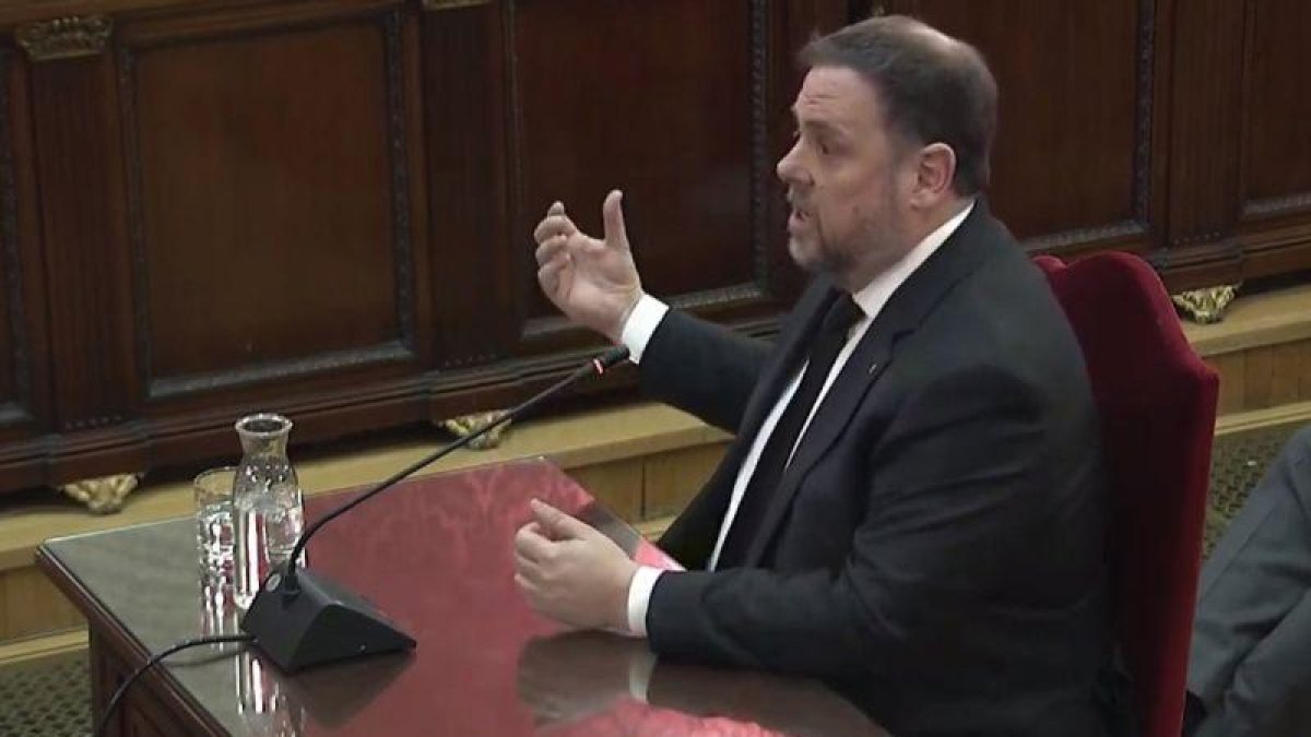 Oriol Junqueras declara durante la tercera jornada del juicio del procés.