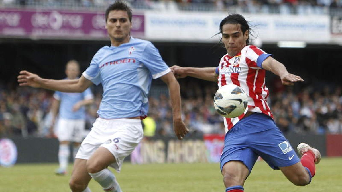 Falcao hizo el tercer gol de los rojiblancos en el estadio de Balaídos.