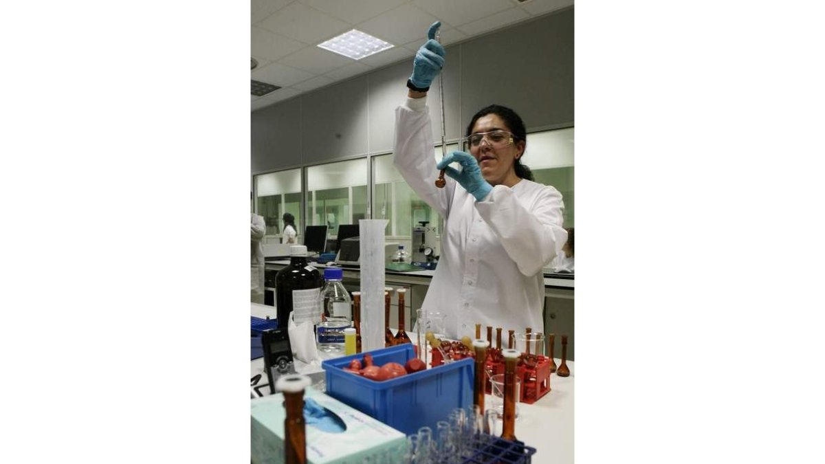 León Farma, la planta que el grupo Chemo tiene ubicada en León.