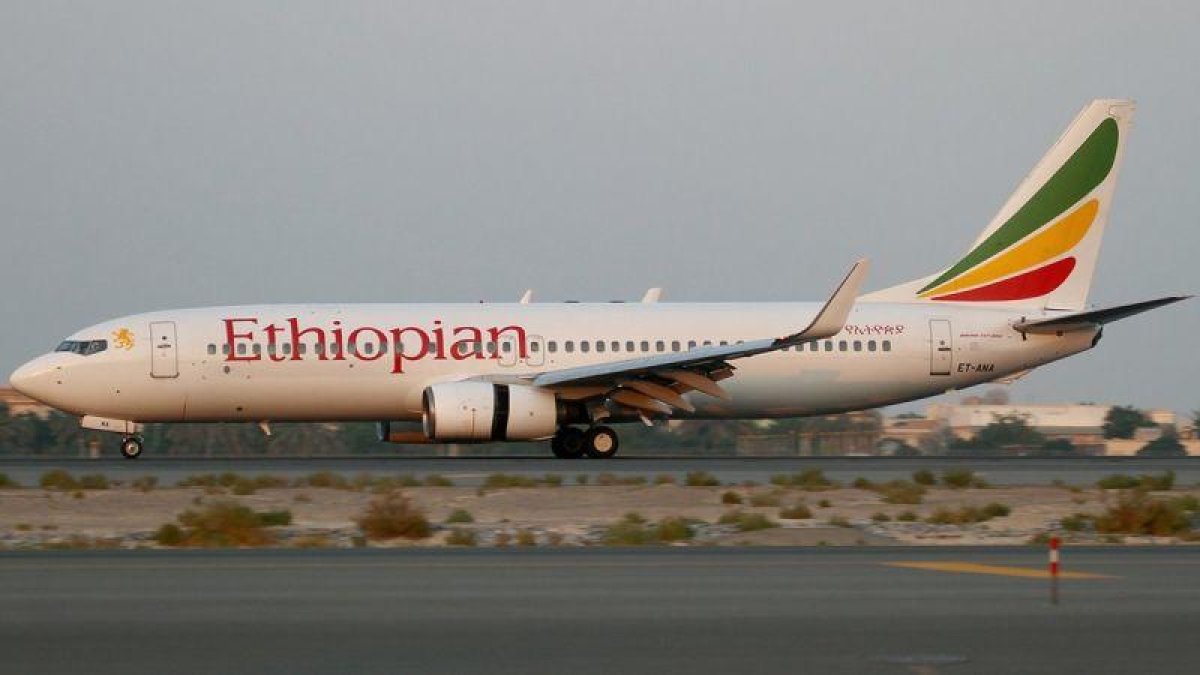 Un Boeing 737 de Ethiopian Airlines como el que se estrelló esta mañana.