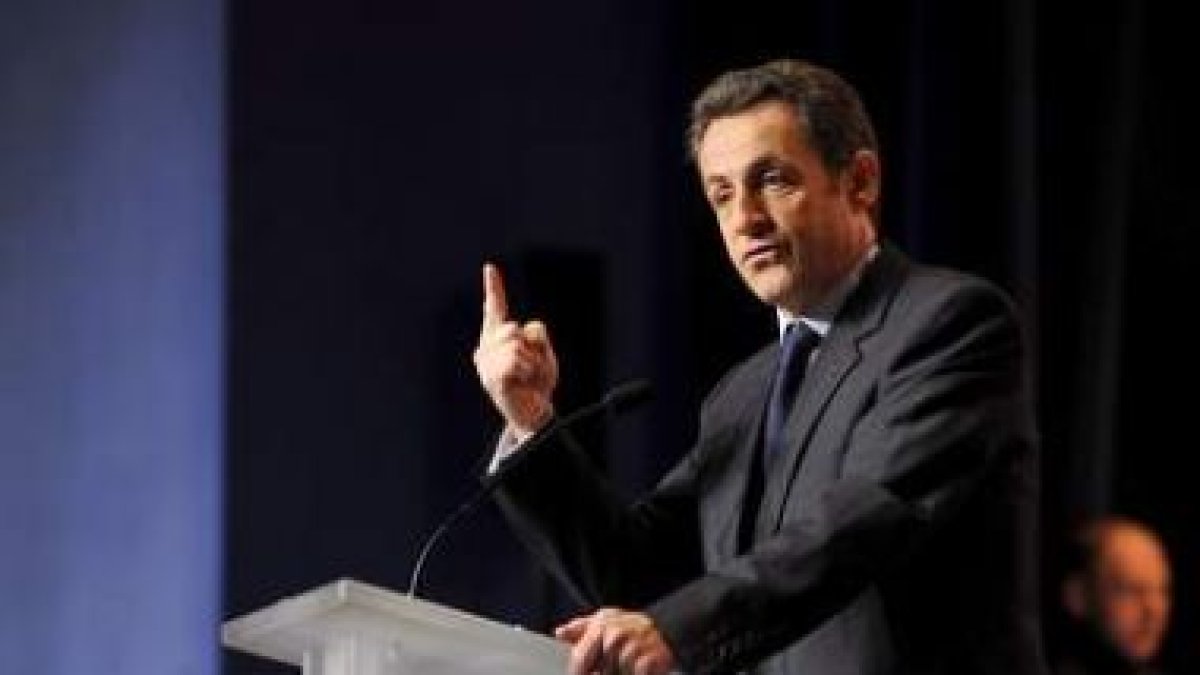 Sarkozy analizó ayer la situación económica de Francia en un programa de televisión