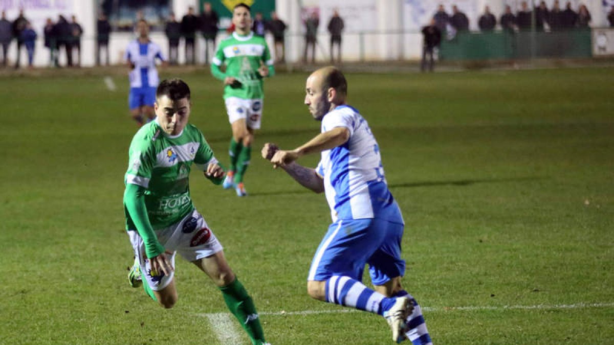 Diego se ha erigido en uno de los más peligrosos estiletes ofensivos del Atlético Astorga.
