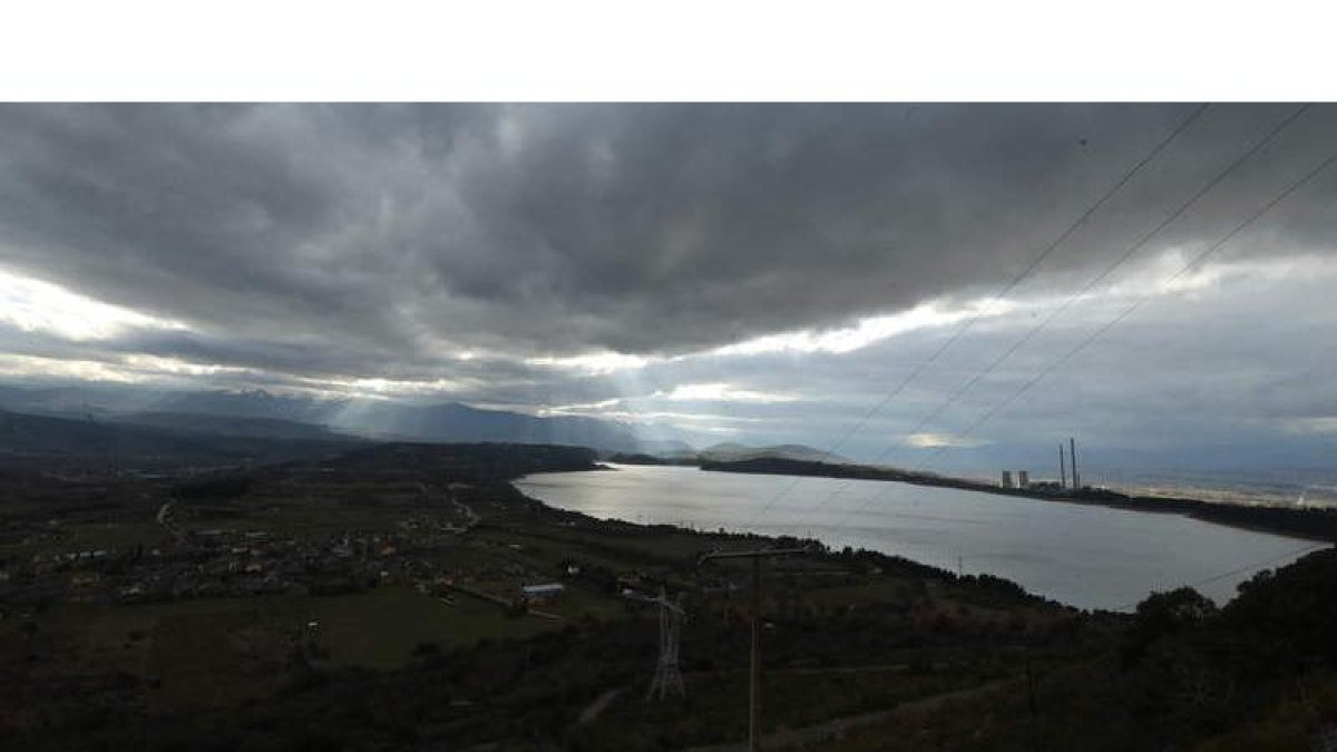 El embalse de Bárcena, en una imagen de archivo.