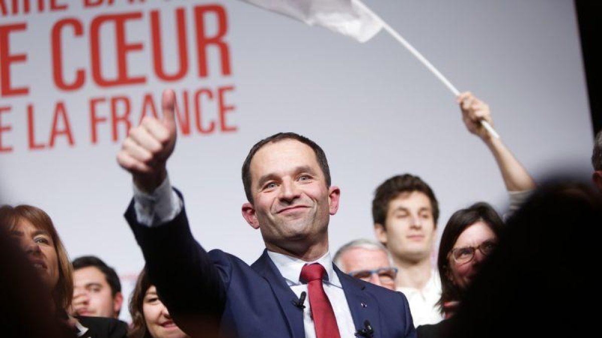 Hamon durante un mitin en Lille.