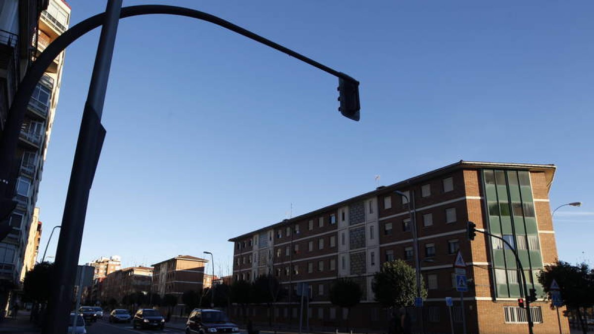 Acuartelamiento de Fernández Ladreda, donde vivirá desde ahora el nuevo mando.