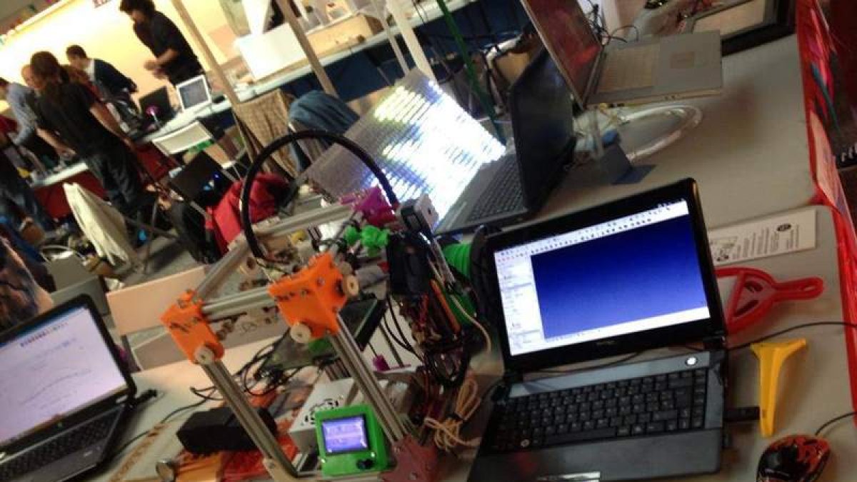 Aplicaciones móviles, leds e impresoras 3D en la edición celebrada en 2014.