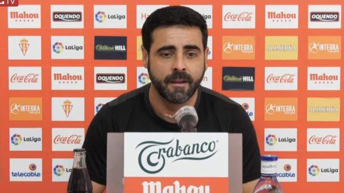 david gallego, entrenador del sporting