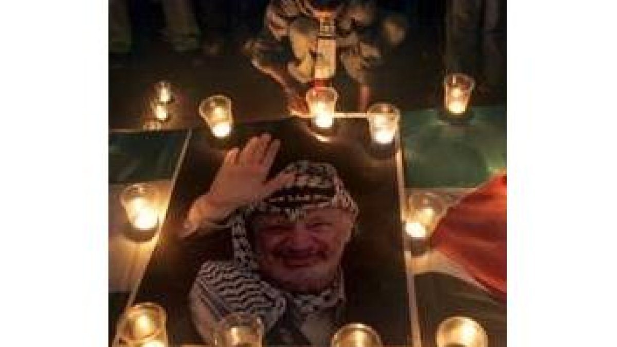 Gaza recordó ayer a su rais Yaser Arafat, cuando se cumplió un año de su muerte
