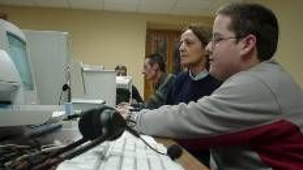 Las clases a los discapacitados se imparten en Caboalles de Abajo