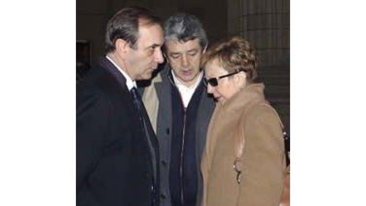 J. Casares