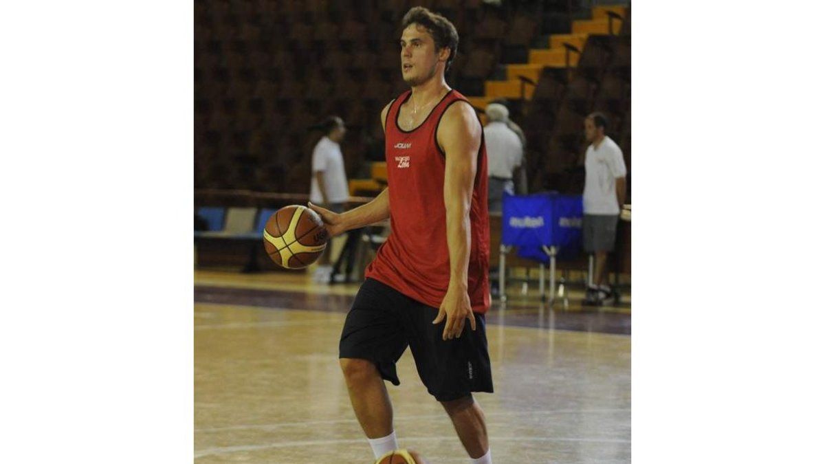 Rocchia confía en la capacidad de mejora de Baloncesto León.
