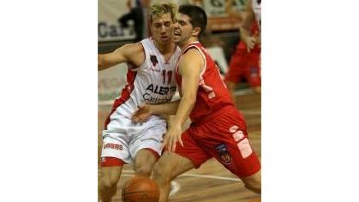 Pepe Llorente intenta avanzar con la oposición de Esteban Martínez