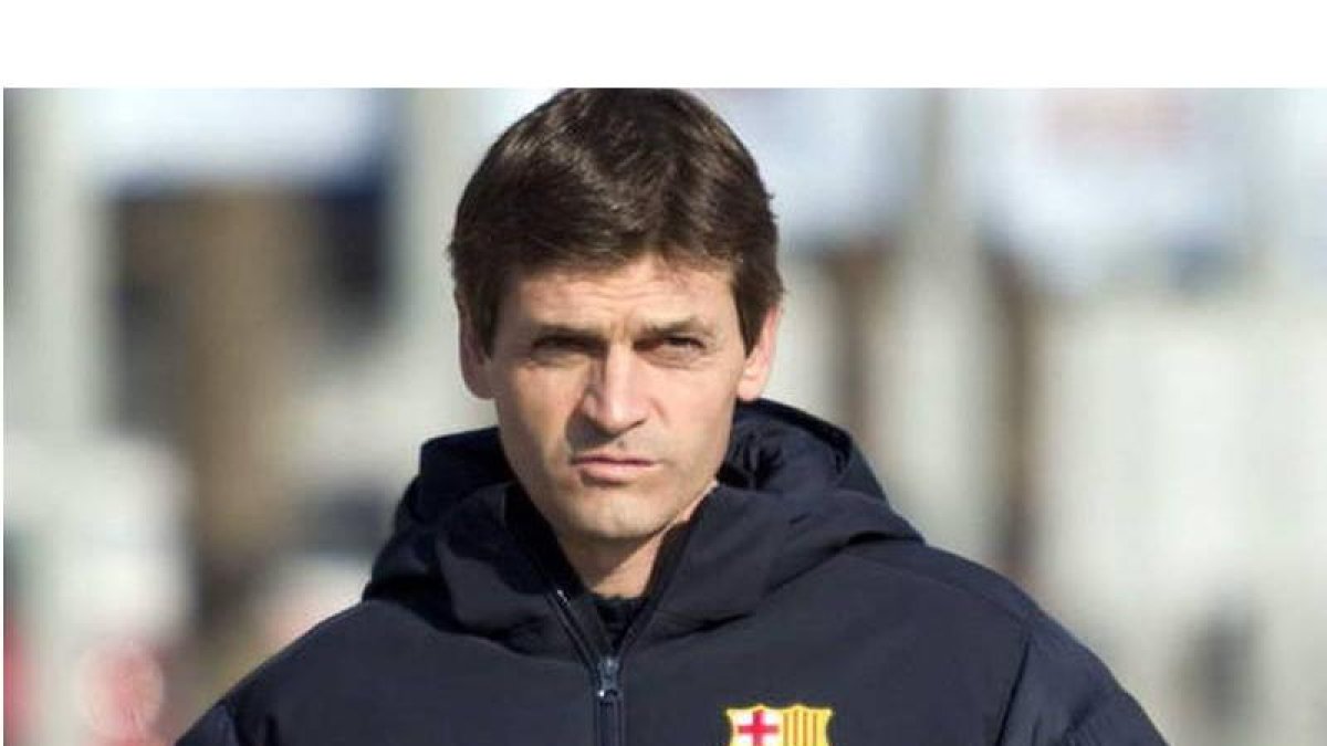Vilanova sufre una recaída de la enfermedad que le mantuvo alejado de los banquillos el año pasado.