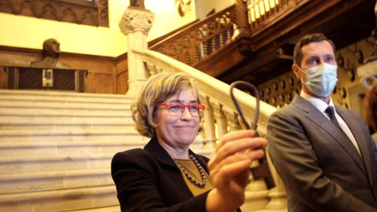 Imagen de la entrega de la llave. CABALAR