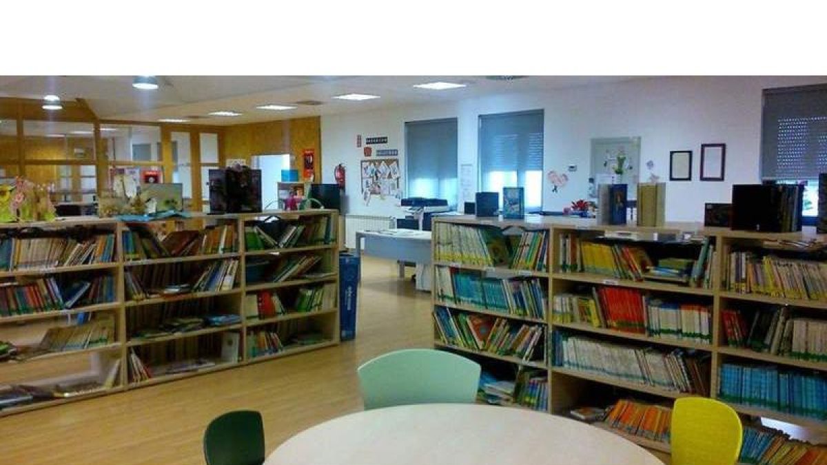 La biblioteca municipal de Santa María del Páramo será uno de los escenarios importantes durante las fiestas.