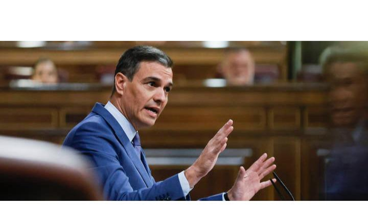 El presidente del Gobierno, Pedro Sánchez, comparece este miércoles ante el pleno del Congreso a petición propia para dar cuenta de las relaciones con Argelia e informar sobre el último Consejo Europeo extraordinario. EMILIO NARANJO