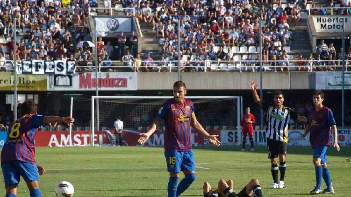 El equipo filial del Barcelona se hace fuerte en el Mini Estadi. La Deportiva busca hoy la sorpresa.