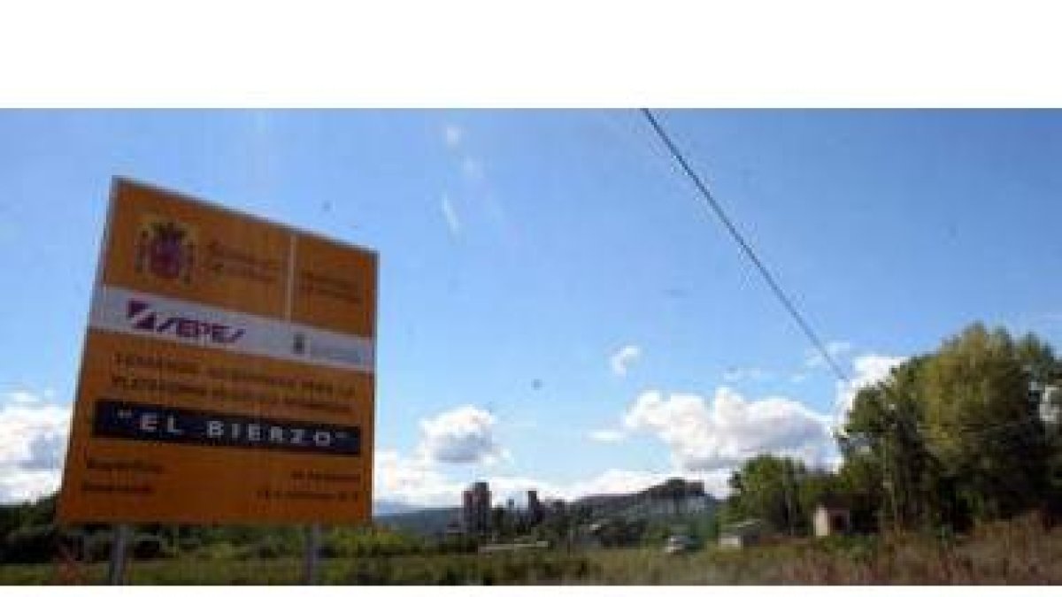 La plataforma logística ocupará 46 hectáreas en el paraje de El Olmo, muy cerca de la cementera de C
