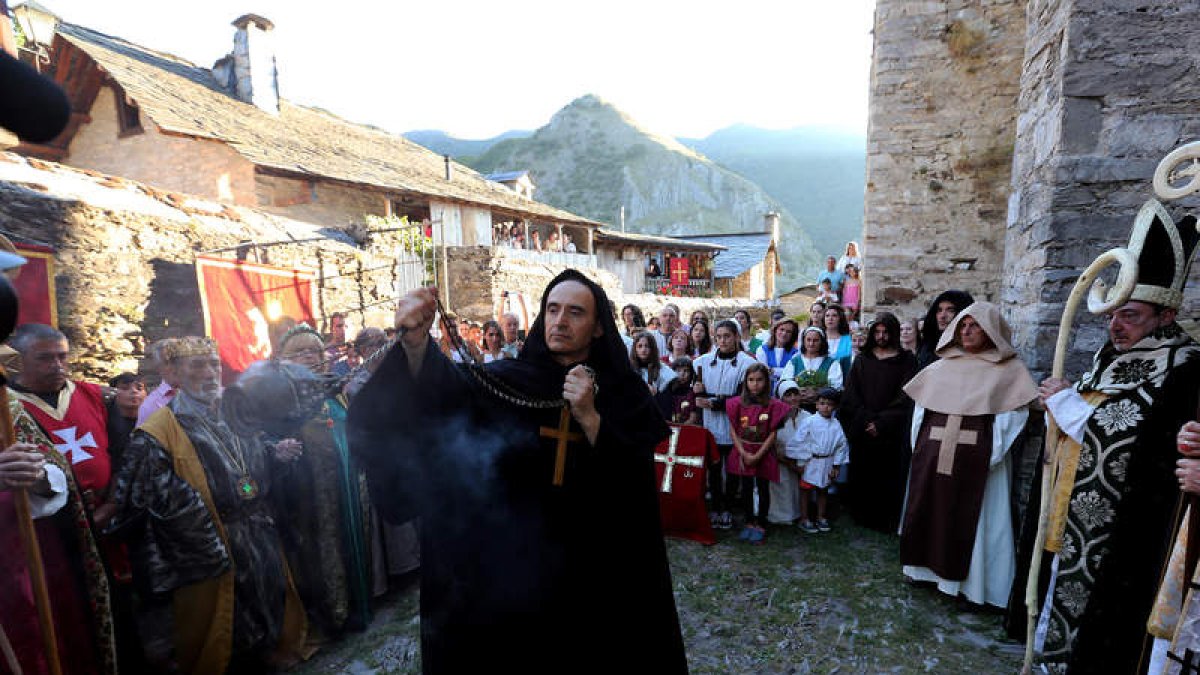 Los participantes en la recreación acudieron al acto vestidos de época. ANA F. BARREDO
