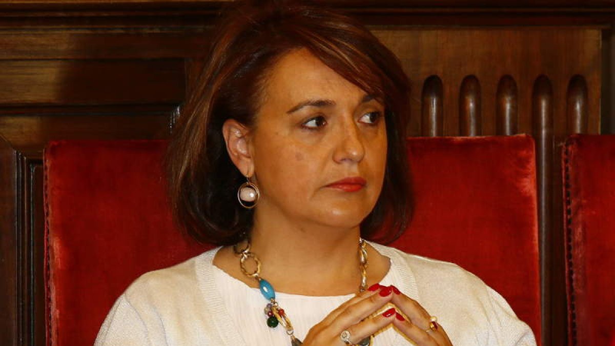 La ex concejala de Personal, Nuria Lesmes, en el último Pleno del anterior mandato.