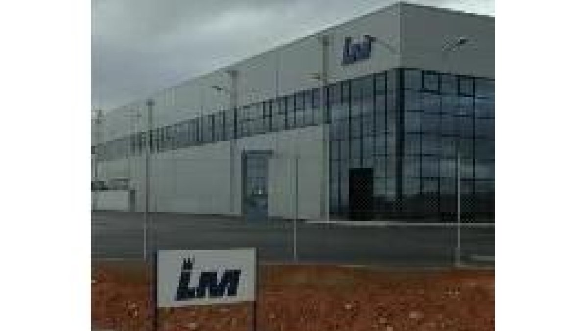 La factoría de LM se encuentra en el polígono de La Llanada
