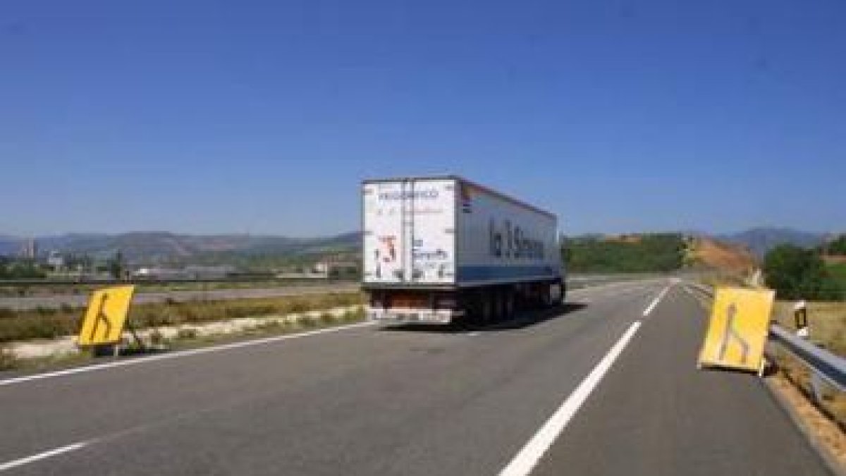 La Autovía del Noroeste a la altura de Carracedelo, en una imagen de archivo.