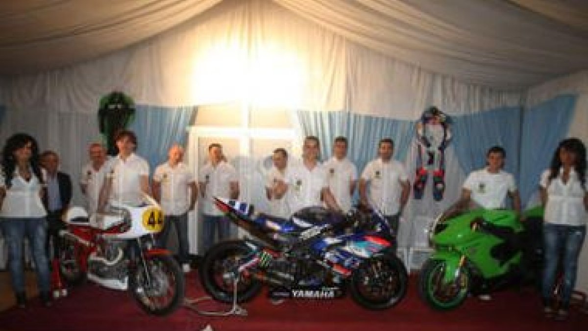 El equipo Eleven Racing se presentó oficialmente para el 2010 en el Hotel Camino Real.
