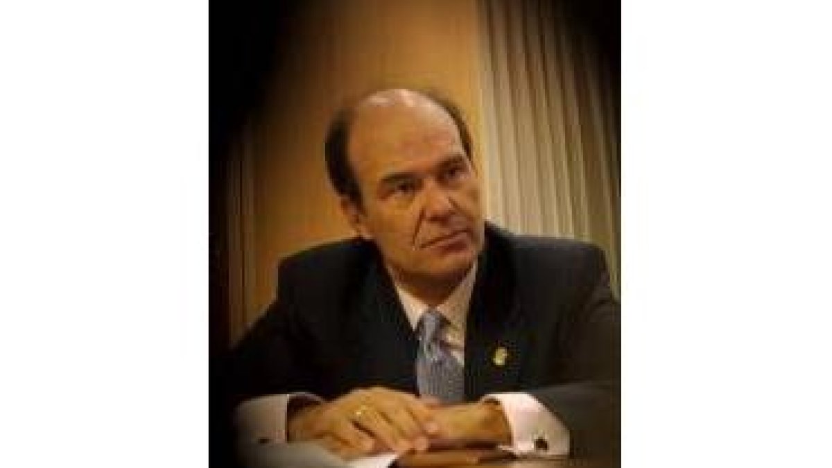 El presidente del Colegio de Médicos, José Luis Díaz-Villarig