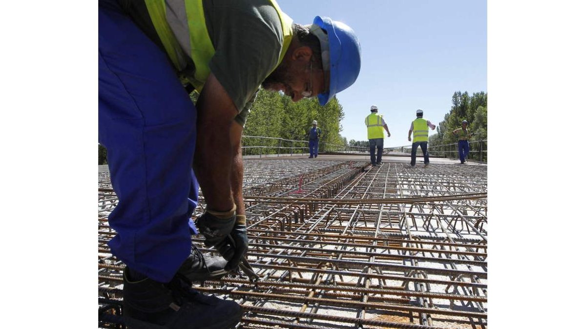 Las deudas a pagar tienen que ser anteriores al 1 de enero del actual ejercicio.
